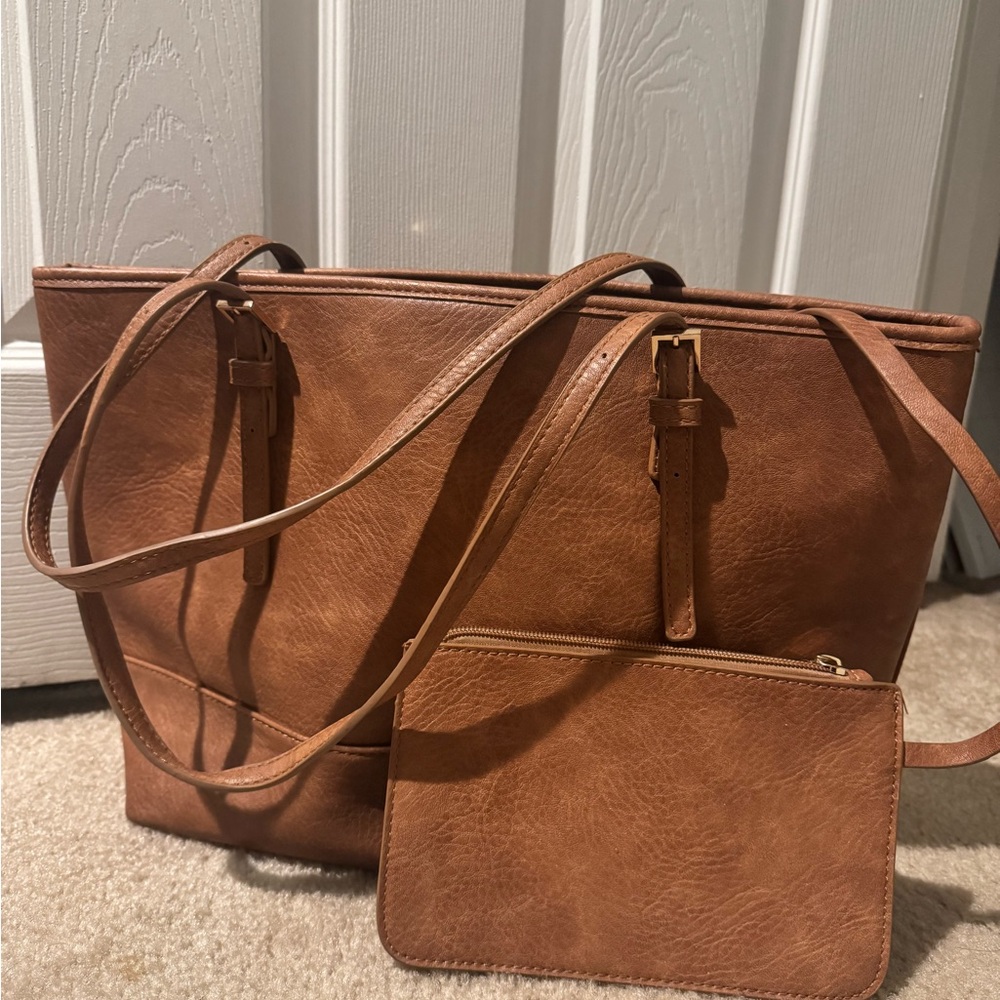 Urban Expressions Tan Tote Bag with Matching Pouch